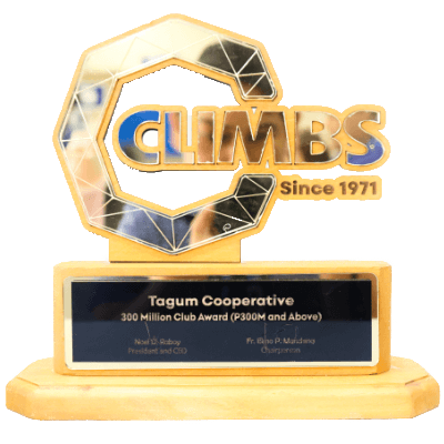 2025_05_PLAQUE_CLIMBS_300MILLION_CLUB_AWARD_IMG1