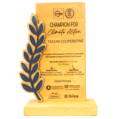 2025_05_PLAQUE_CLIMBS_CHAPION_FOR_CLIMATE_ACTION_IMG1